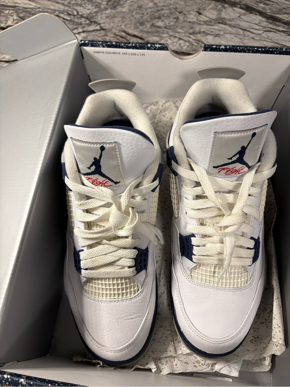 Air Jordan Retro 4 Men’s White and Navy Speckle Sneakers. Size 10 - Picture 2 of 15